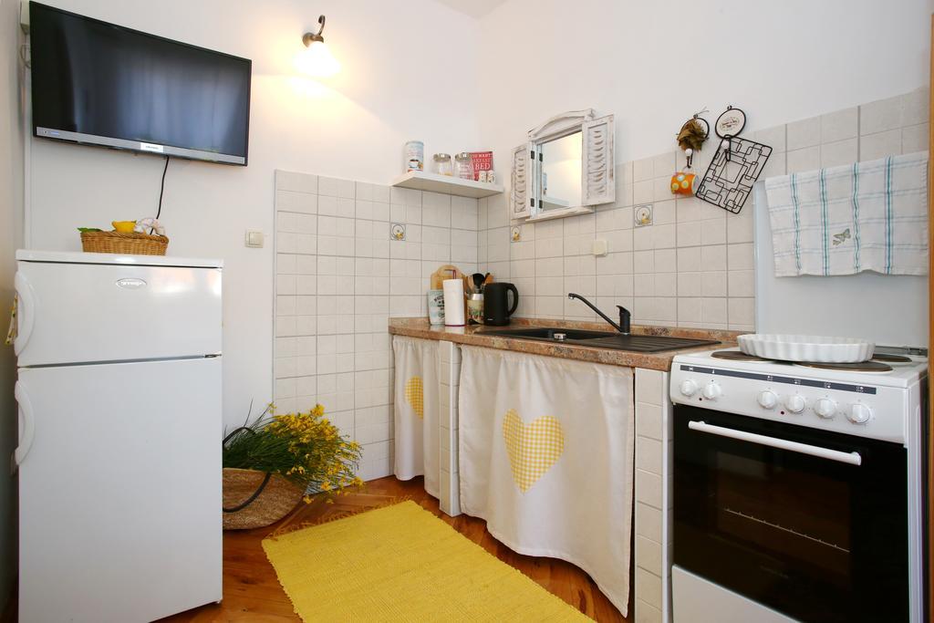 Rooms & Apartments Soline Nuove Биоград-на-Мору Экстерьер фото